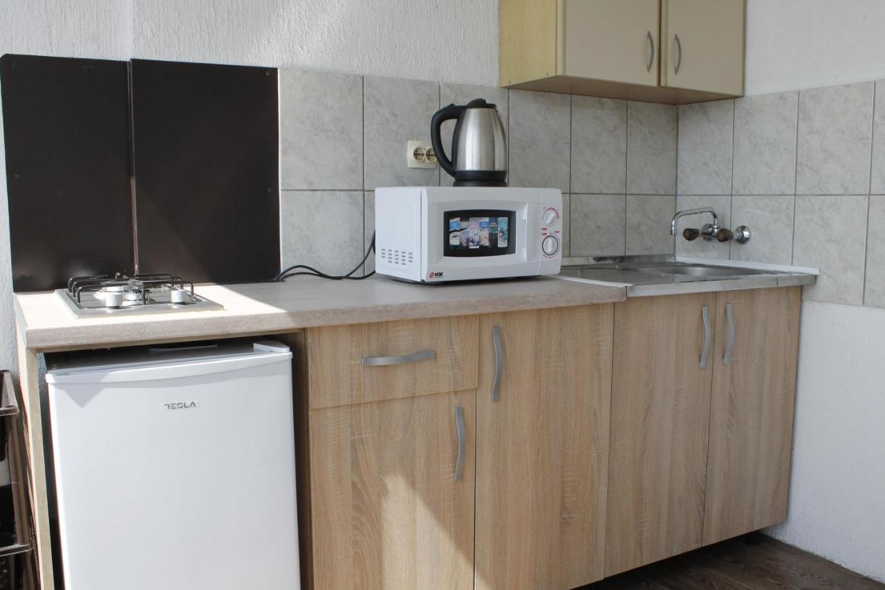 Pataki Studios Petrovac Eksteriør billede
